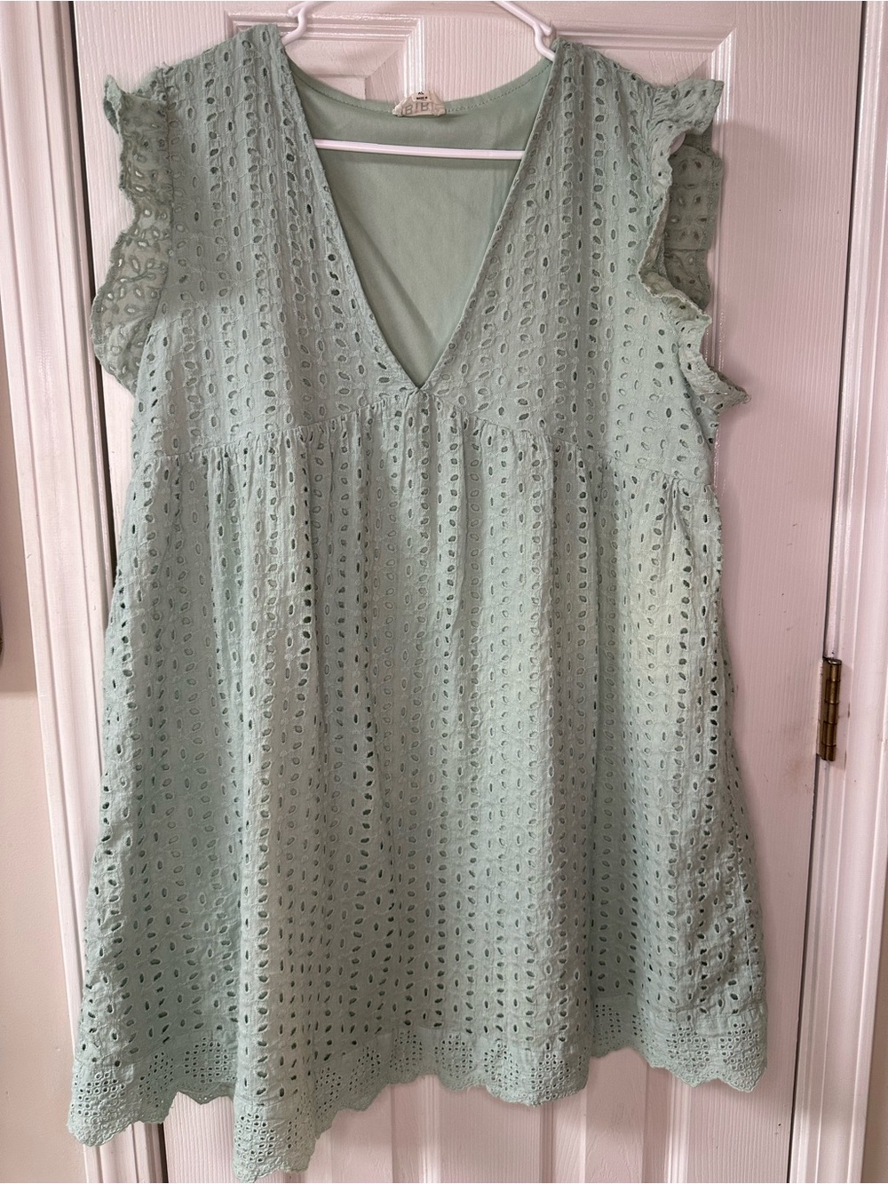 BiBi Light Mint Eyelet V-Neck Flutter Sleeve Tunic